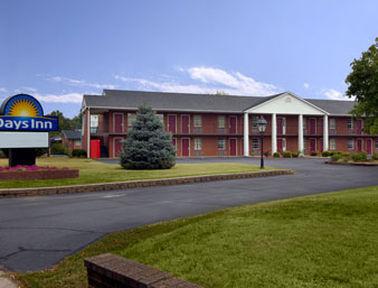Bourbon Capital Inn Bardstown Buitenkant foto