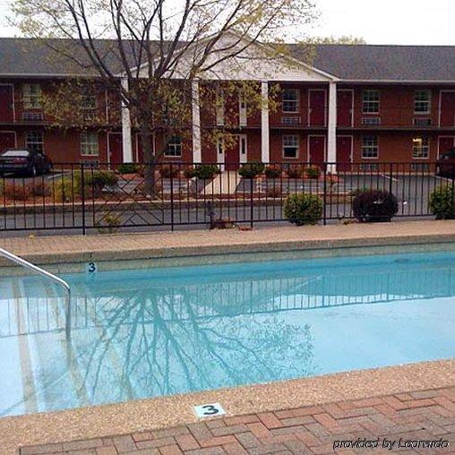 Bourbon Capital Inn Bardstown Buitenkant foto