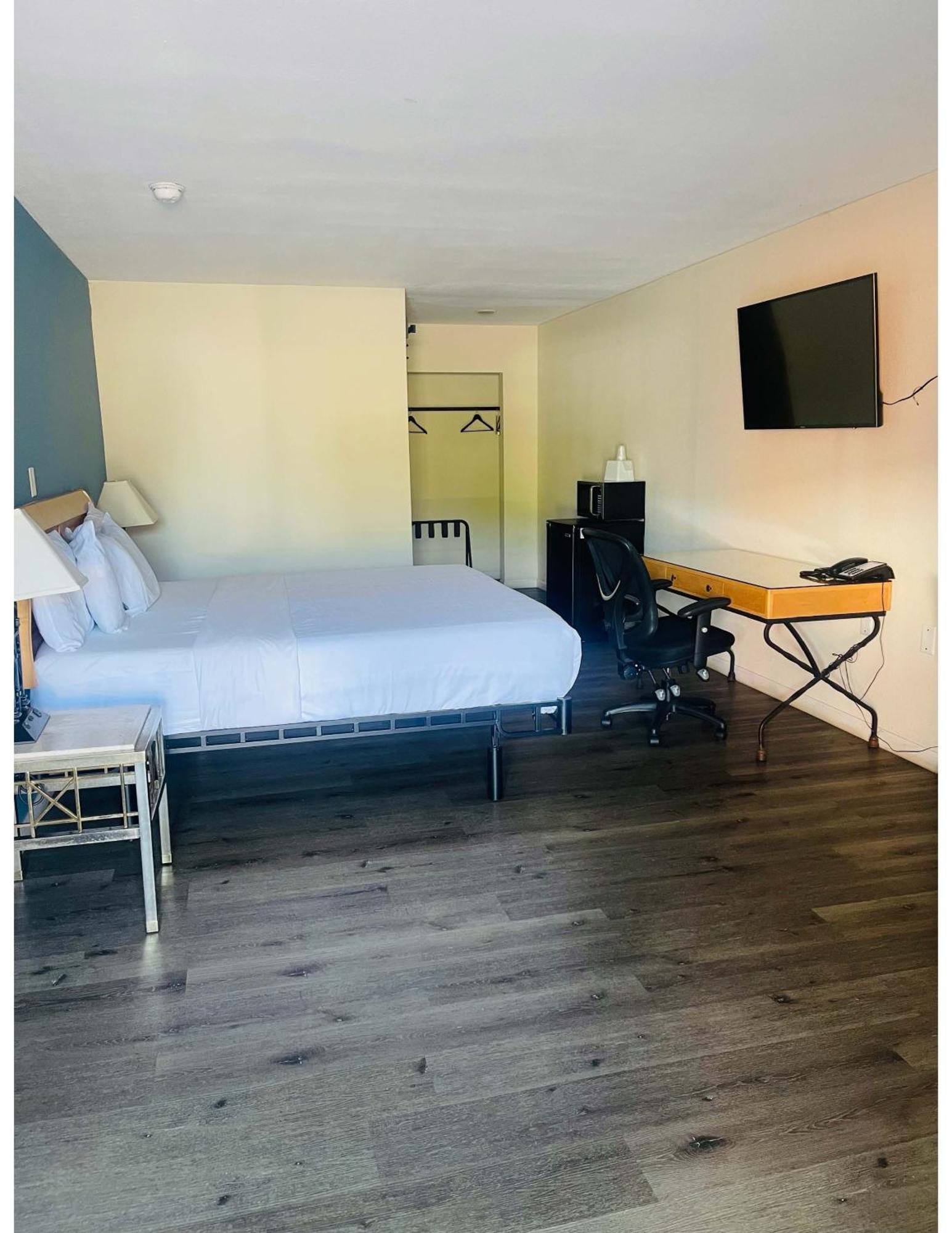 Bourbon Capital Inn Bardstown Buitenkant foto