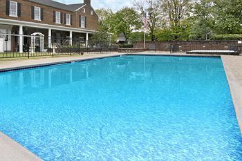 Bourbon Capital Inn Bardstown Buitenkant foto